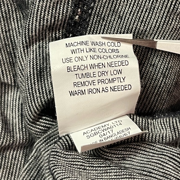 Gray micro stripe racerback work out tank - Picture 4 of 9